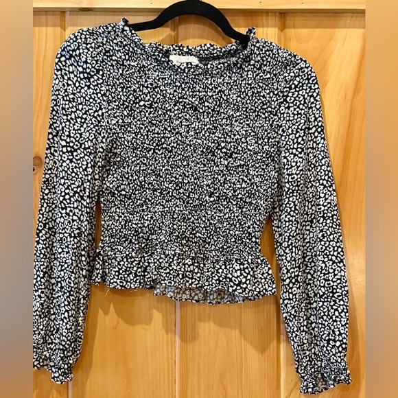 URBAN Romantics Tops - 2/$30 Urban Romantics Cottage Core  size M, Black &White Smocked cropped Top